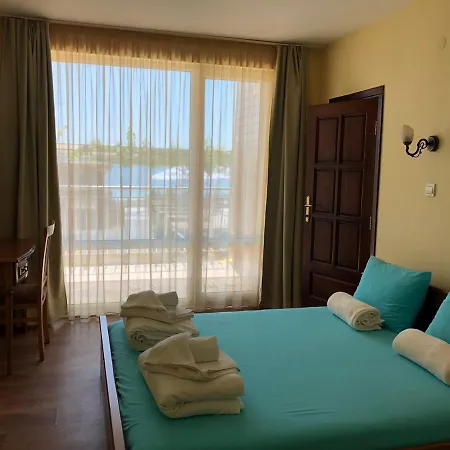 Ξενοδοχείο Family Littoral
