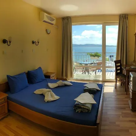 Family Littoral Hotel 2*
